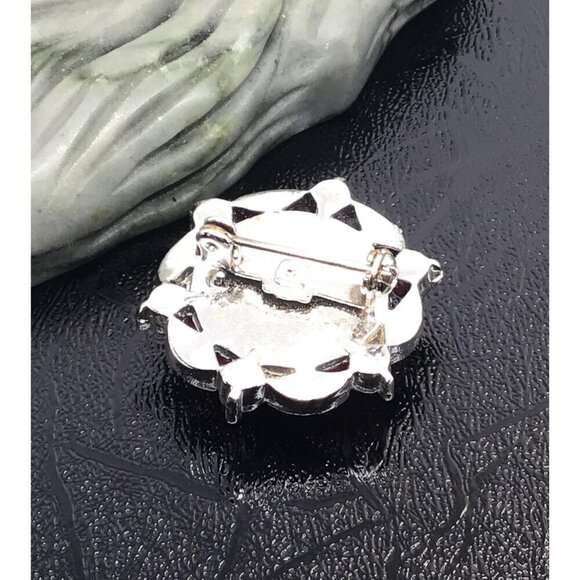 Vintage Red & Silver Brooch With Rhinestone Accents - Picture 4 of 5